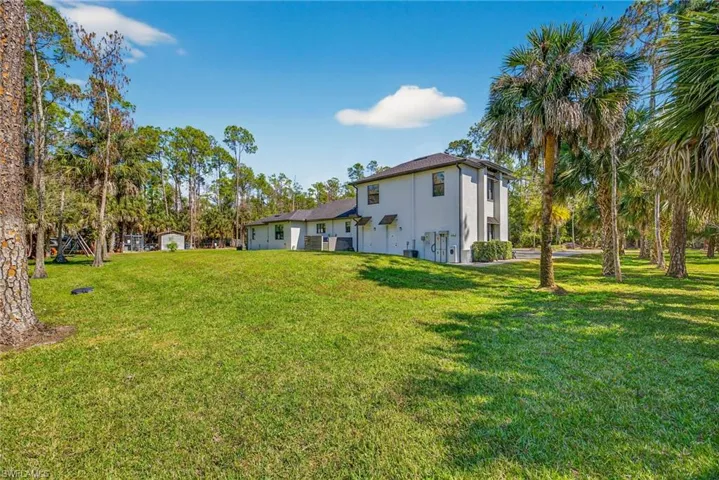 5577 Lancewood Way, Naples, Florida 34116