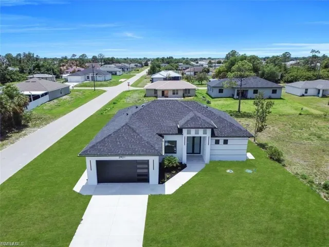 3901 3rd St Sw, Lehigh Acres, Florida 33976