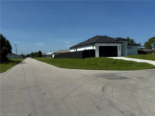 3901 3rd St Sw, Lehigh Acres, Florida 33976