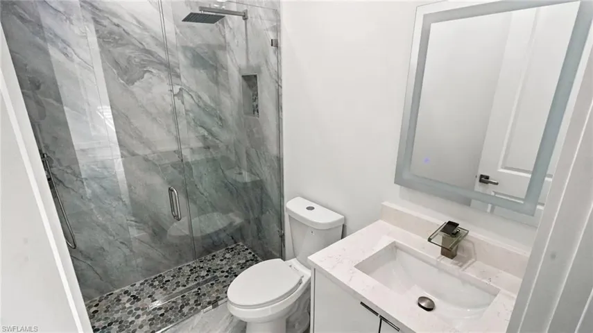 2nd Bathroom