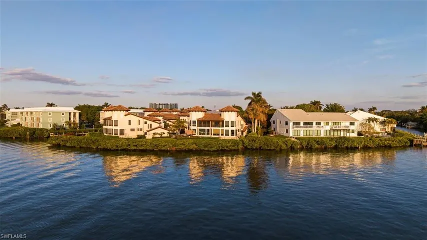 1301 Chesapeake Ave 1b, Naples, Florida 34102