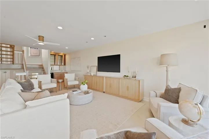 1301 Chesapeake Ave 1b, Naples, Florida 34102