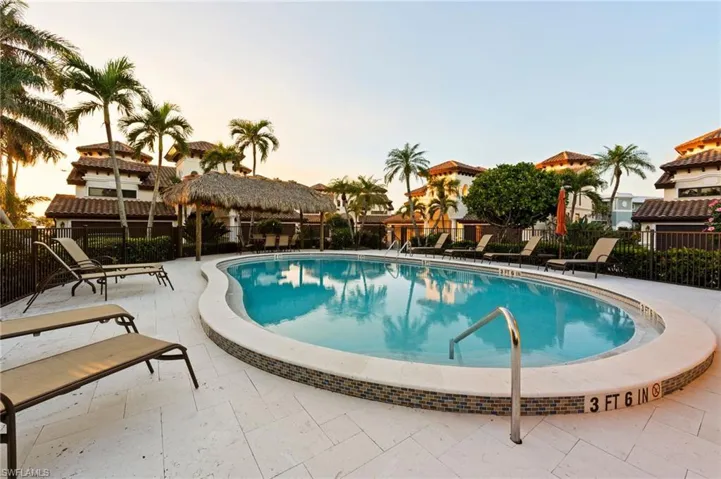 1301 Chesapeake Ave 1b, Naples, Florida 34102