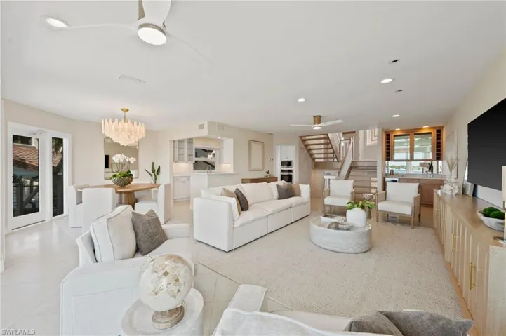 1301 Chesapeake Ave 1b, Naples, Florida 34102