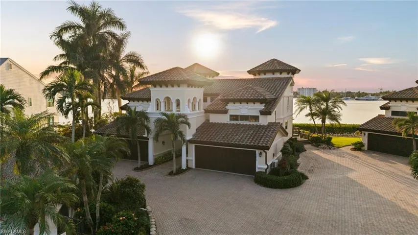 1301 Chesapeake Ave 1b, Naples, Florida 34102