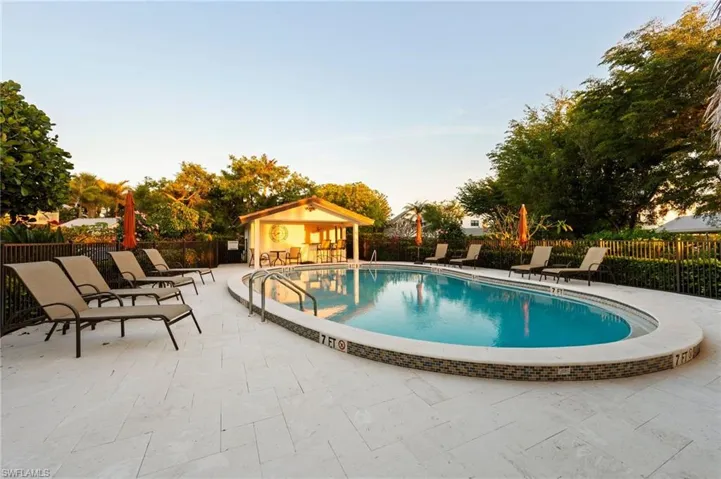 1301 Chesapeake Ave 1b, Naples, Florida 34102