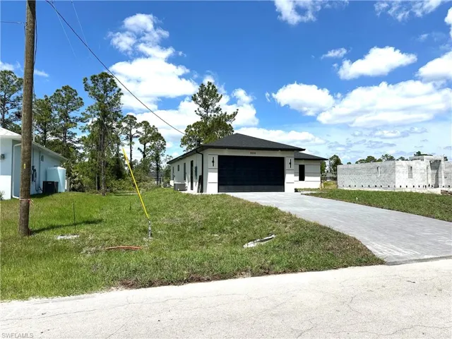 320  Genoa S AVE, Lehigh Acres, FL 33974