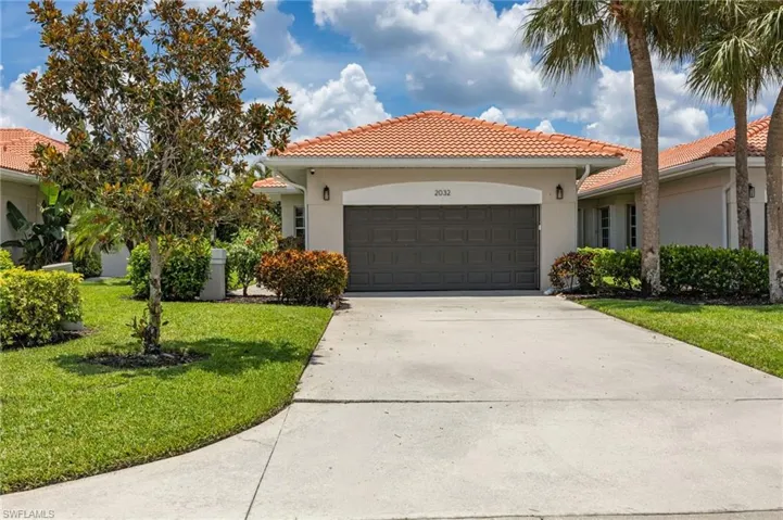 2032 Crestview Way A104, Naples, Florida 34119