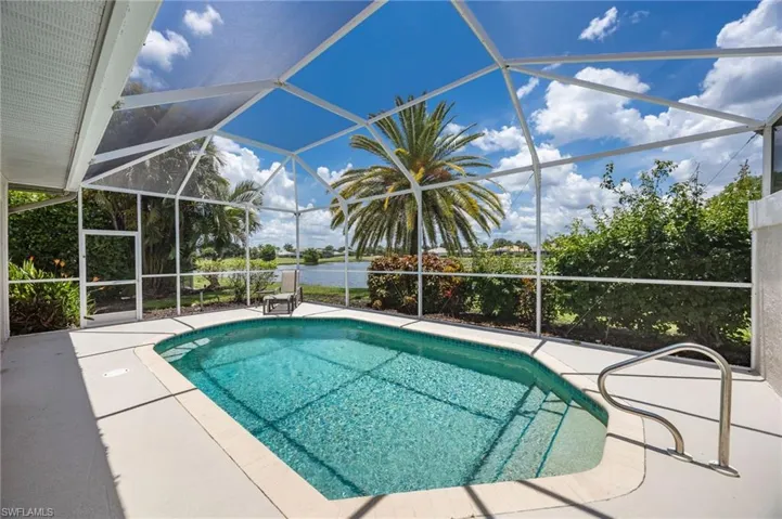 2032 Crestview Way A104, Naples, Florida 34119
