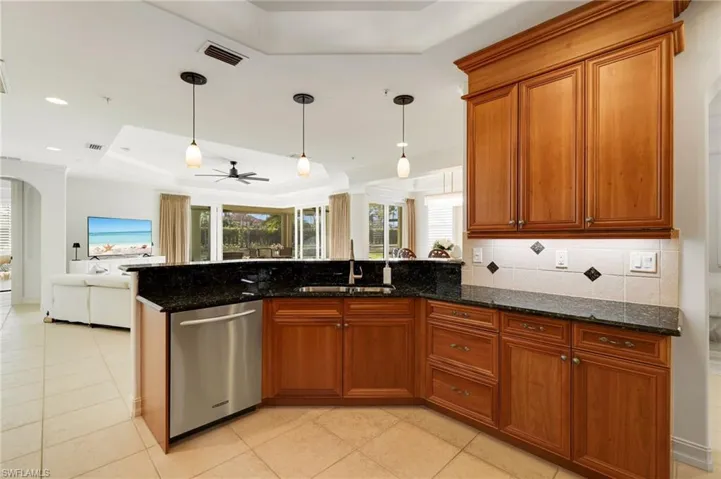 10821  Vivaldi  CT, Miromar Lakes, FL 33913