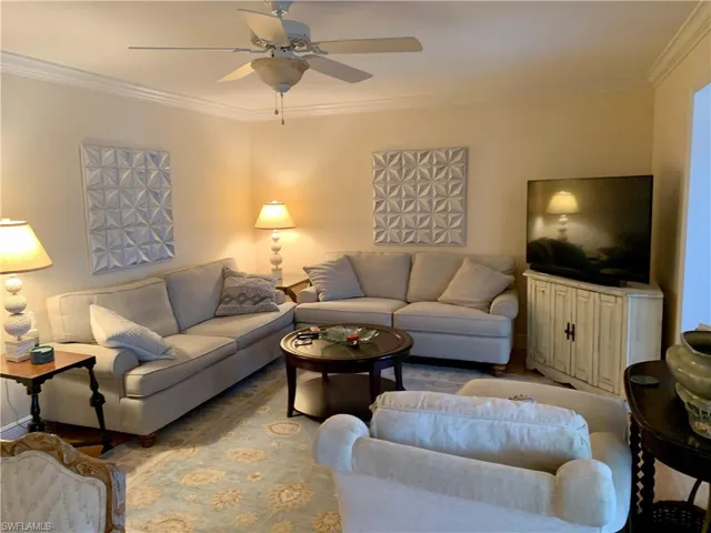 333  Harbour  DR, Naples, FL 34103