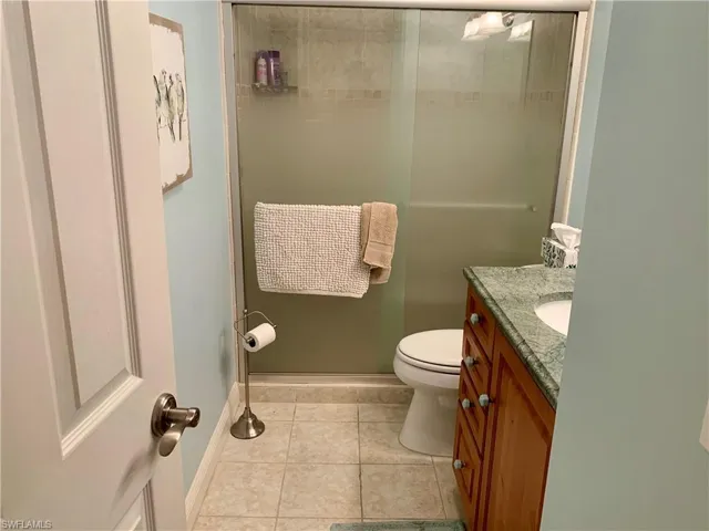 333  Harbour  DR, Naples, FL 34103