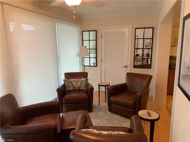 333  Harbour  DR, Naples, FL 34103