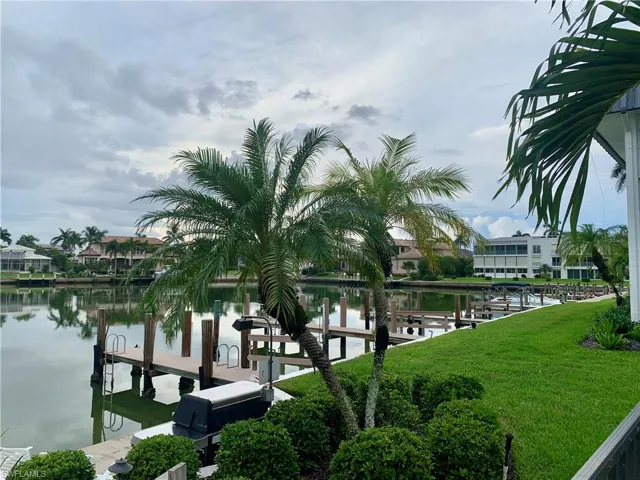 333  Harbour  DR, Naples, FL 34103