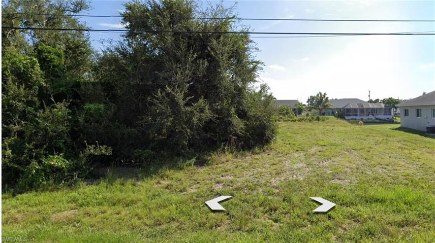 807 SW 11th CT, CAPE CORAL FL 33991