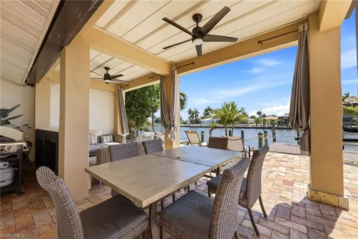 469  Bayshore  DR, Cape Coral, FL 33904
