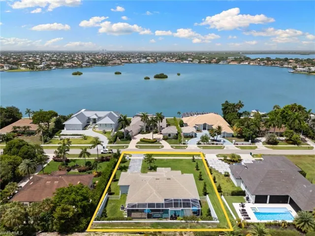 1631 Copeland Dr, Marco Island, Florida 34145
