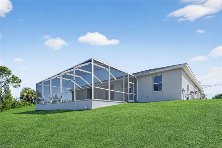 2014 NW 21st  AVE, Cape Coral, FL 33993