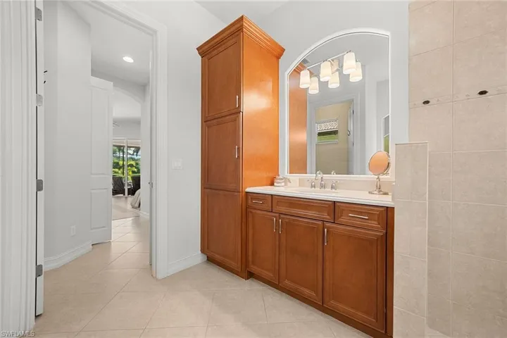 7692 Cottesmore Dr, Naples, Florida 34113