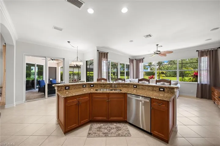 7692 Cottesmore Dr, Naples, Florida 34113