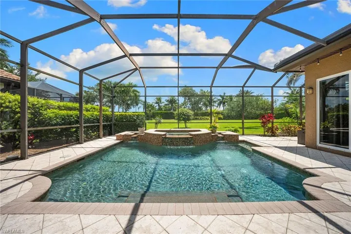 7692 Cottesmore Dr, Naples, Florida 34113
