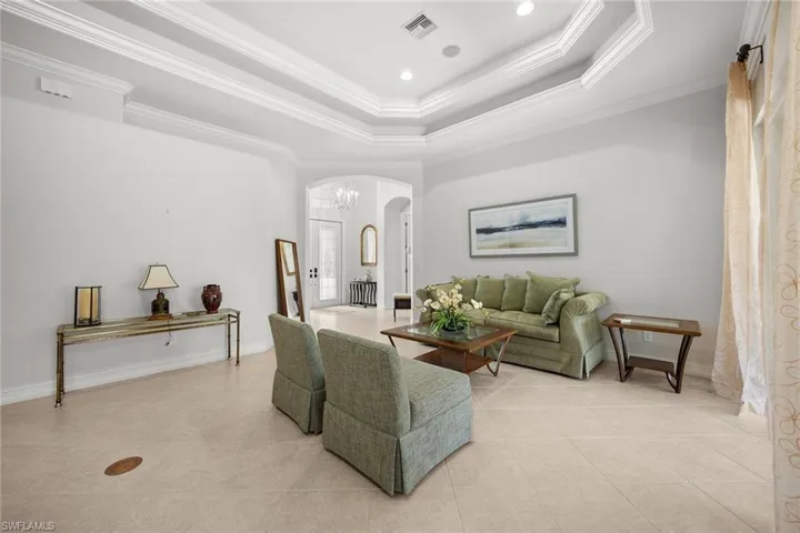7692 Cottesmore Dr, Naples, Florida 34113