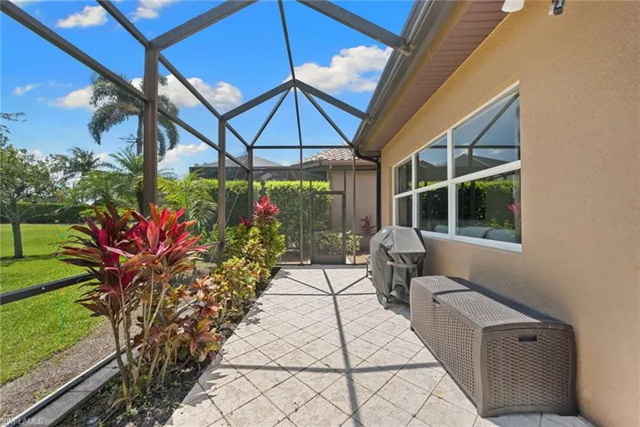 7692 Cottesmore Dr, Naples, Florida 34113