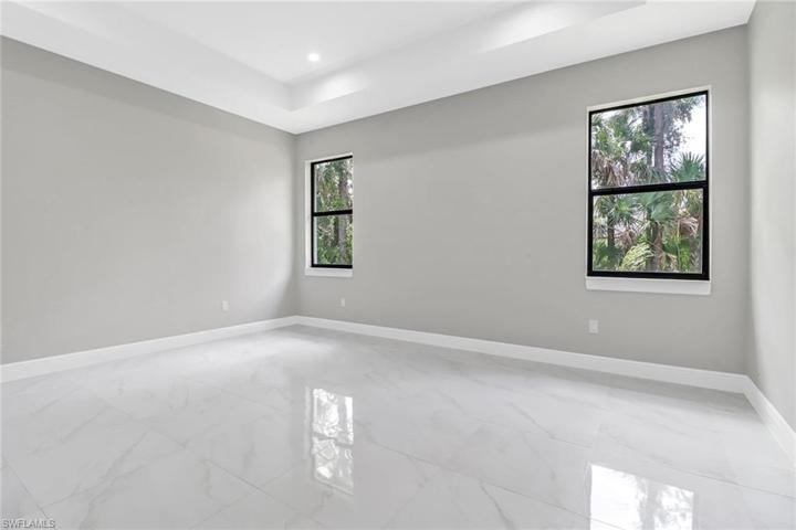 680  Wilson N BLVD, Naples, FL 34120