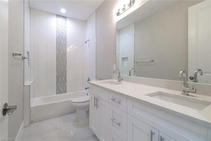 680  Wilson N BLVD, Naples, FL 34120