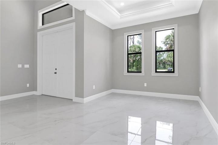 680  Wilson N BLVD, Naples, FL 34120