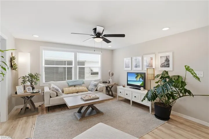 340 Mattie Ave, Fort Myers, Florida 33908