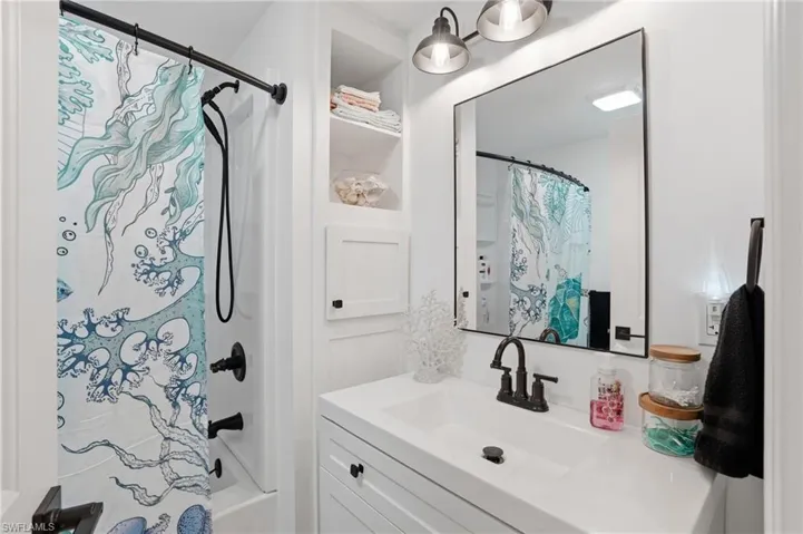340 Mattie Ave, Fort Myers, Florida 33908
