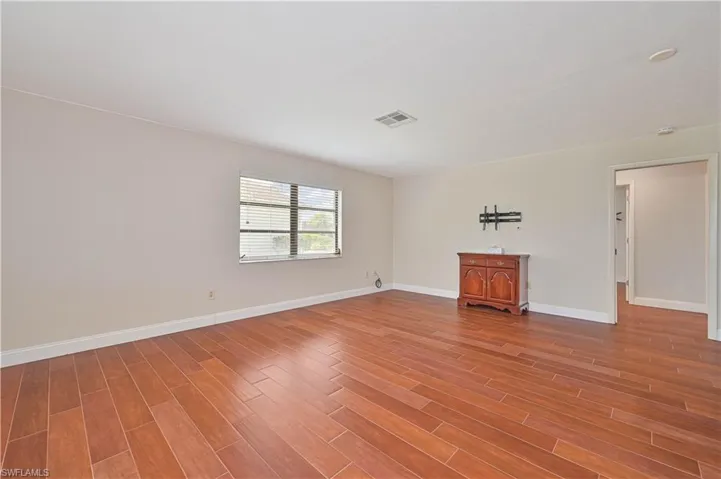 Tile flooring