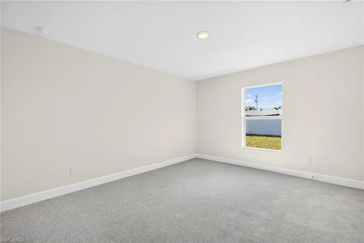 1815 Nw 19th Ave, Cape Coral, Florida 33993