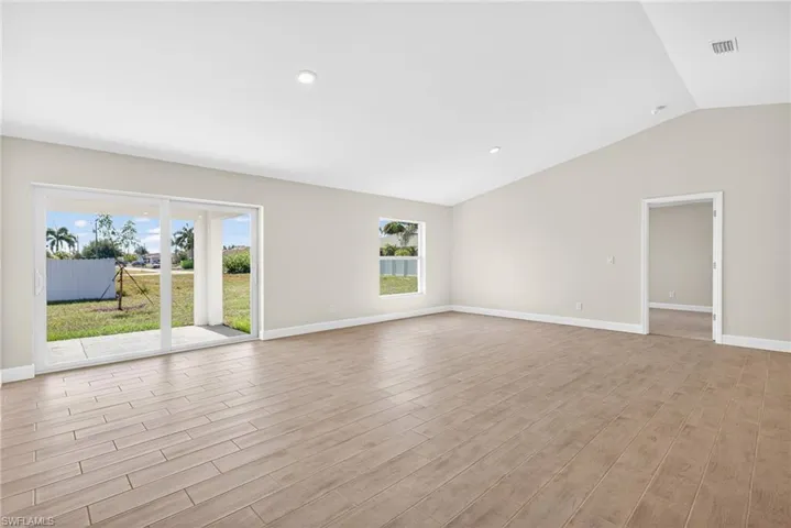 1815 Nw 19th Ave, Cape Coral, Florida 33993