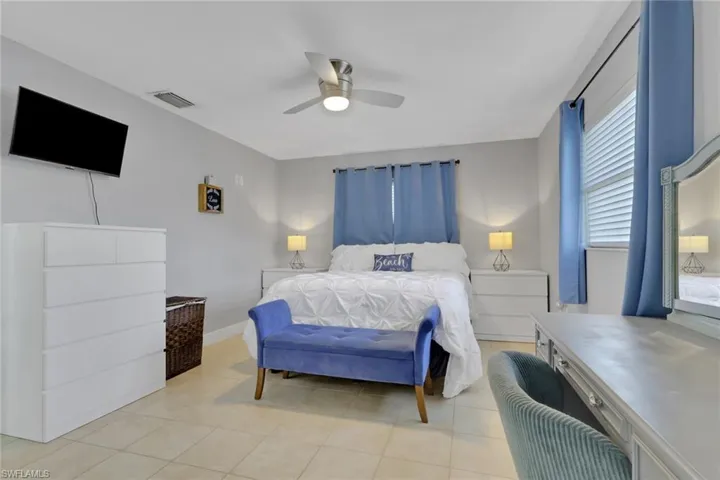 640 27th St Sw, Naples, Florida 34117