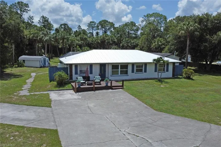 640 27th St Sw, Naples, Florida 34117
