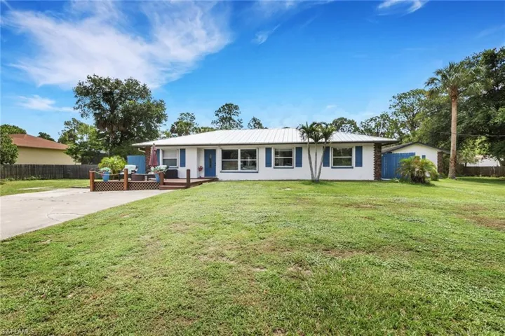 640 27th St Sw, Naples, Florida 34117