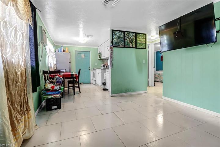 5325 Gilchrist ST, NAPLES FL 34113