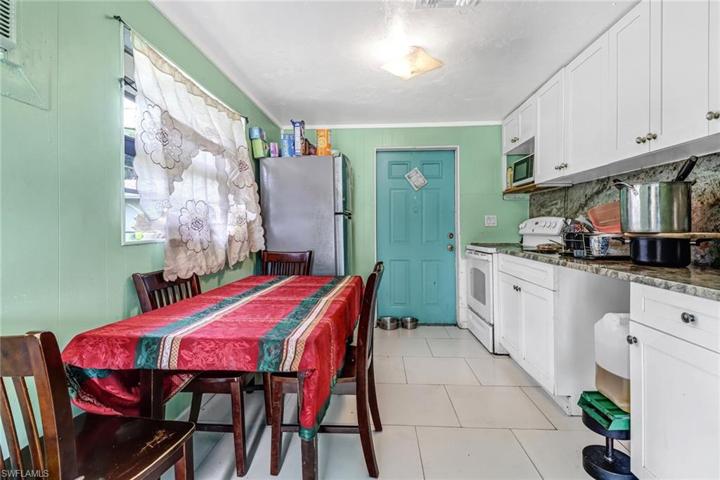 5325 Gilchrist ST, NAPLES FL 34113