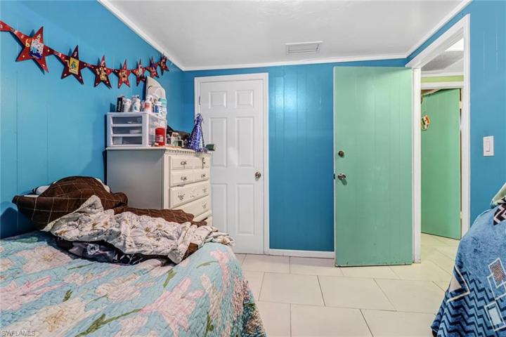 5325 Gilchrist ST, NAPLES FL 34113