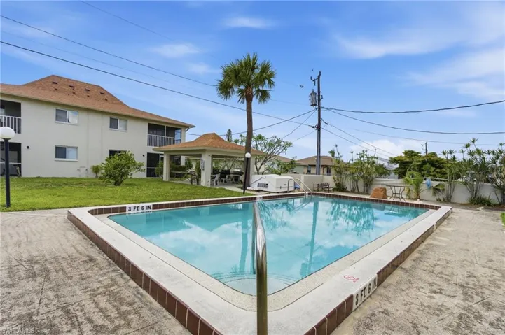 4718 Se 5th Ave 9, Cape Coral, Florida 33904