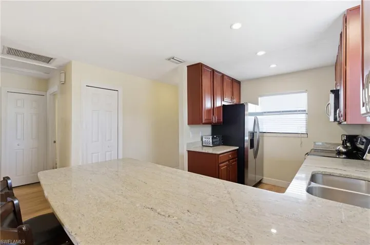 4718 Se 5th Ave 9, Cape Coral, Florida 33904