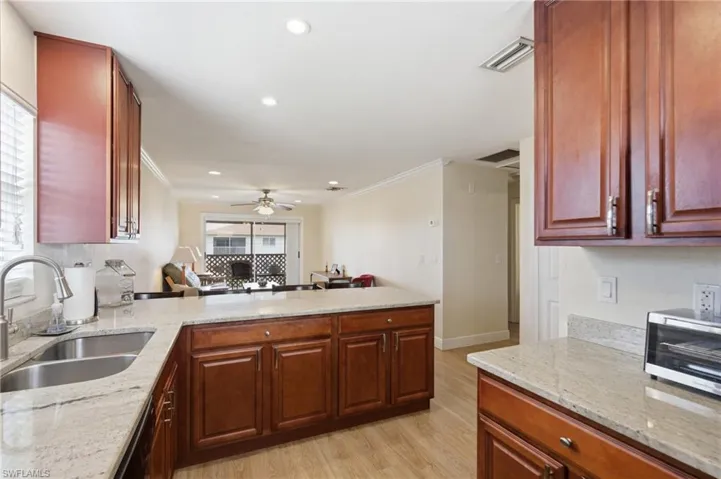 4718 Se 5th Ave 9, Cape Coral, Florida 33904