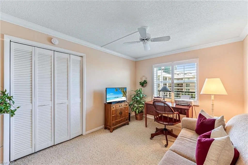 3500 Gulf Shore BLVD, Naples, FL 34103,225041364