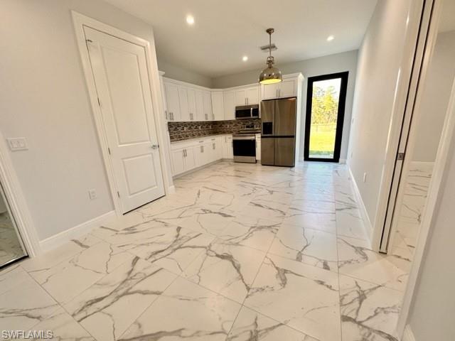 4043  8th SE AVE, Naples, FL 34117