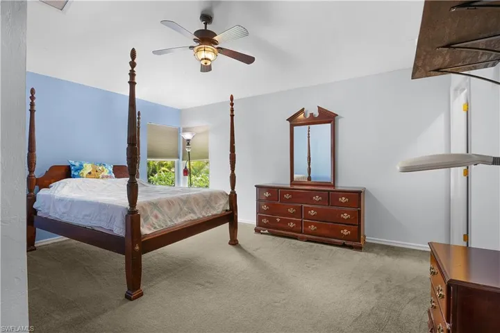 469 Ne 1st Pl, Cape Coral, Florida 33909