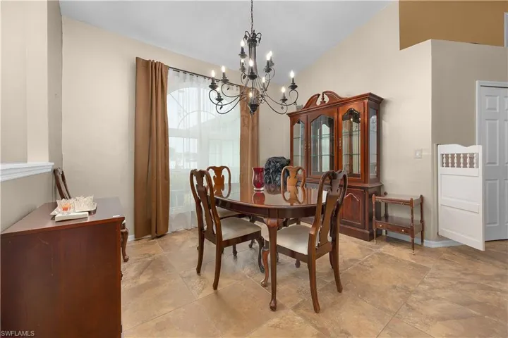 469 Ne 1st Pl, Cape Coral, Florida 33909