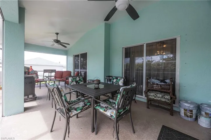 469 Ne 1st Pl, Cape Coral, Florida 33909