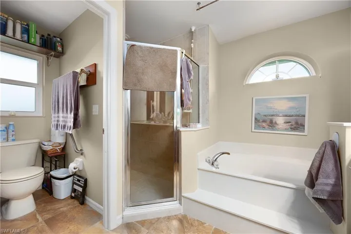469 Ne 1st Pl, Cape Coral, Florida 33909